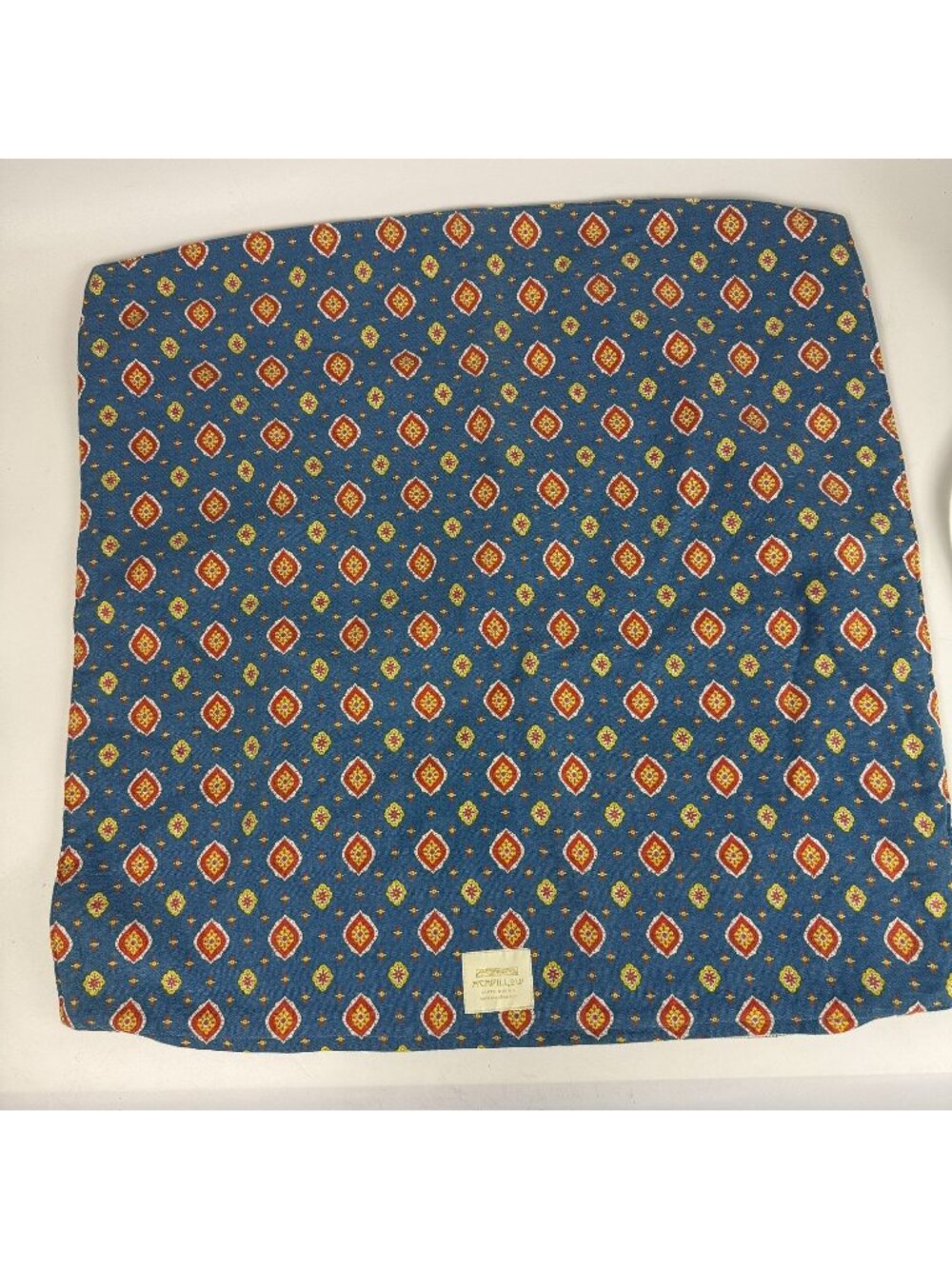 Acapillow Santa Monica Blue Red Georgette Decorative Pillow Cover 22 x 22